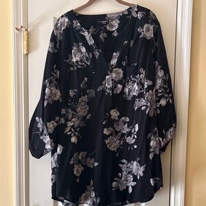 Torrid Black and Gray Harper Floral Blouse